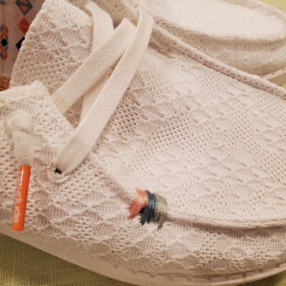 Hey Dude Women's White Loafers with Patterned Lining - Picture 2 of 7